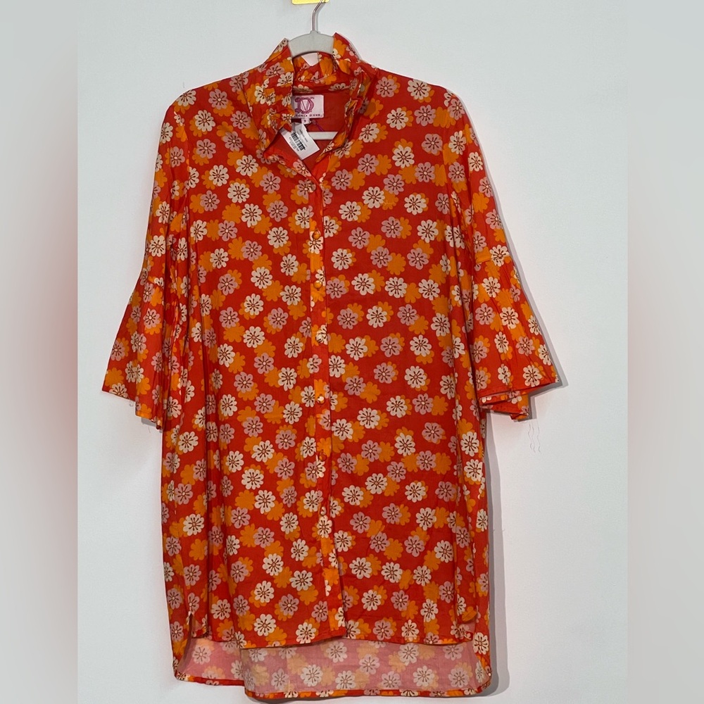 Victoria Dunn Sully, size small, NWT.